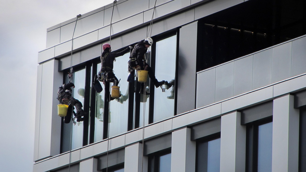 the height of the, work, helmet, the window, washing, rope, the skyscraper, city
